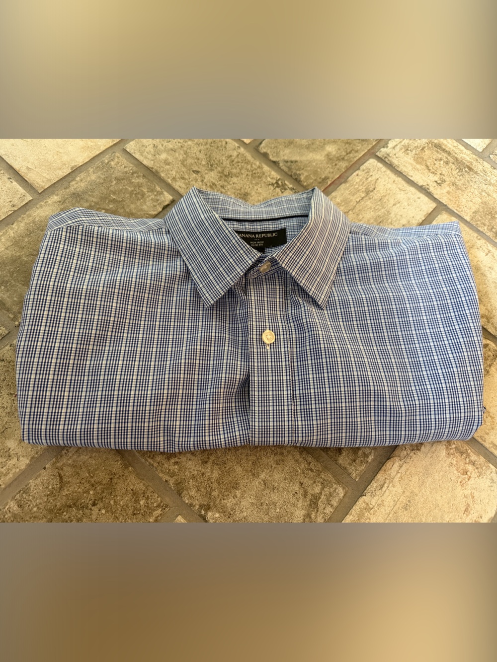 Banana Republic Blue and White Checked Dress Shirt